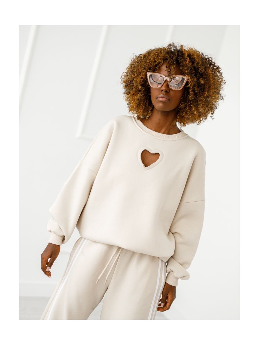 Bluza Heart z wyciętym sercem - beż