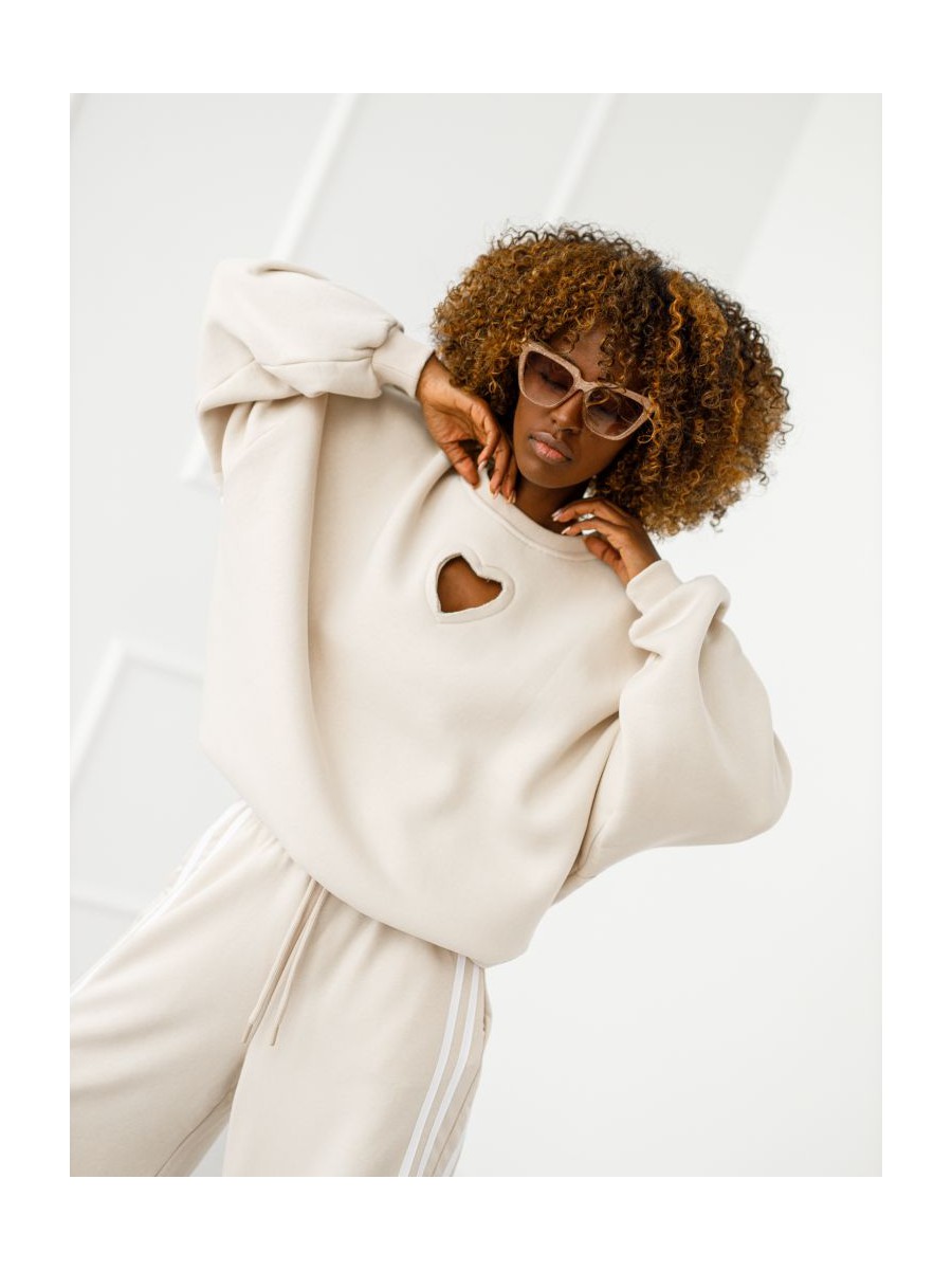 Bluza Heart z wyciętym sercem - beż