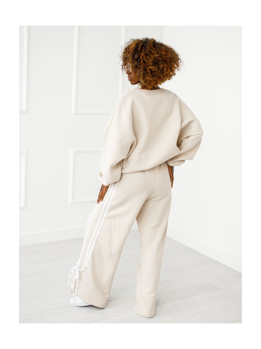 Bluza Heart z wyciętym sercem - beż